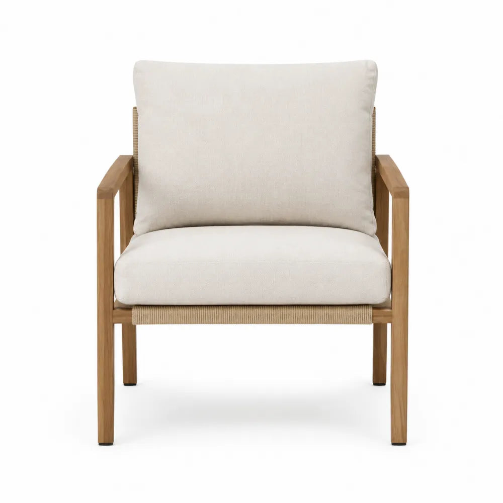 Poltrona da esterno in legno con cuscini in poliestere beige